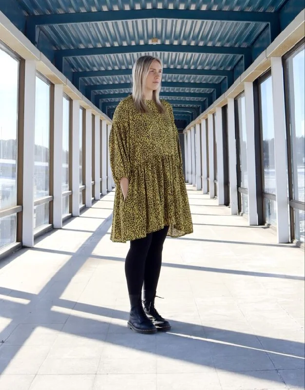 Flirty Dress with Puff Sleeves Yellow Leo Tunics Vintage classic