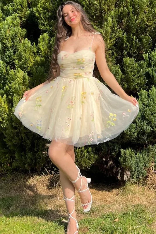 Elegant Short A-line Spaghetti Straps Sleeveless Appliques Tulle Homecoming Dress Tunics Silk luxurious