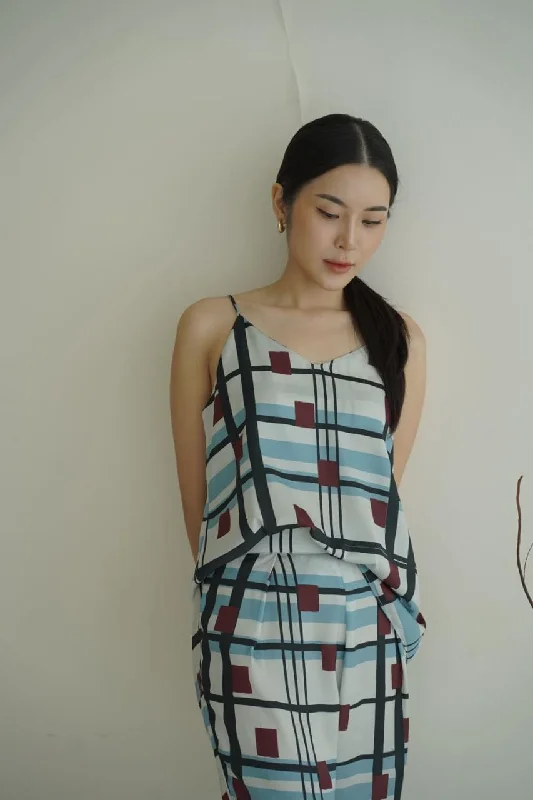 Keia Basic Tank Top in Blue modal blend tank