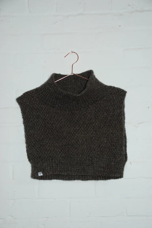 BB Grey Cotswold Sweater Vest Notch Collar Peter Pan Collar Cowl Neck