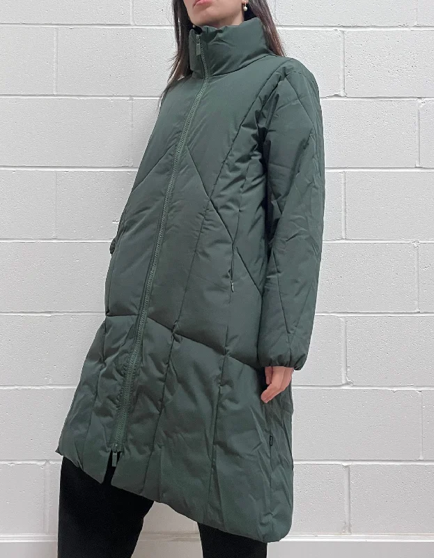 Long Puffer Coat in Dark Green Cuffed Rolled Raglan