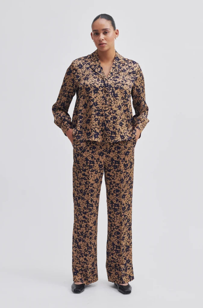 Second Female Vincent Trousers in Silver Mink Trousers Fall Fleece