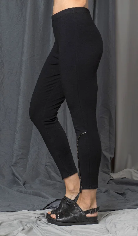 Magnolia Black Zipper Legging